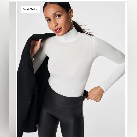 Spanx  faux leather high rise leggings in black glossy, size XS  petite tall - Picture 6 of 13